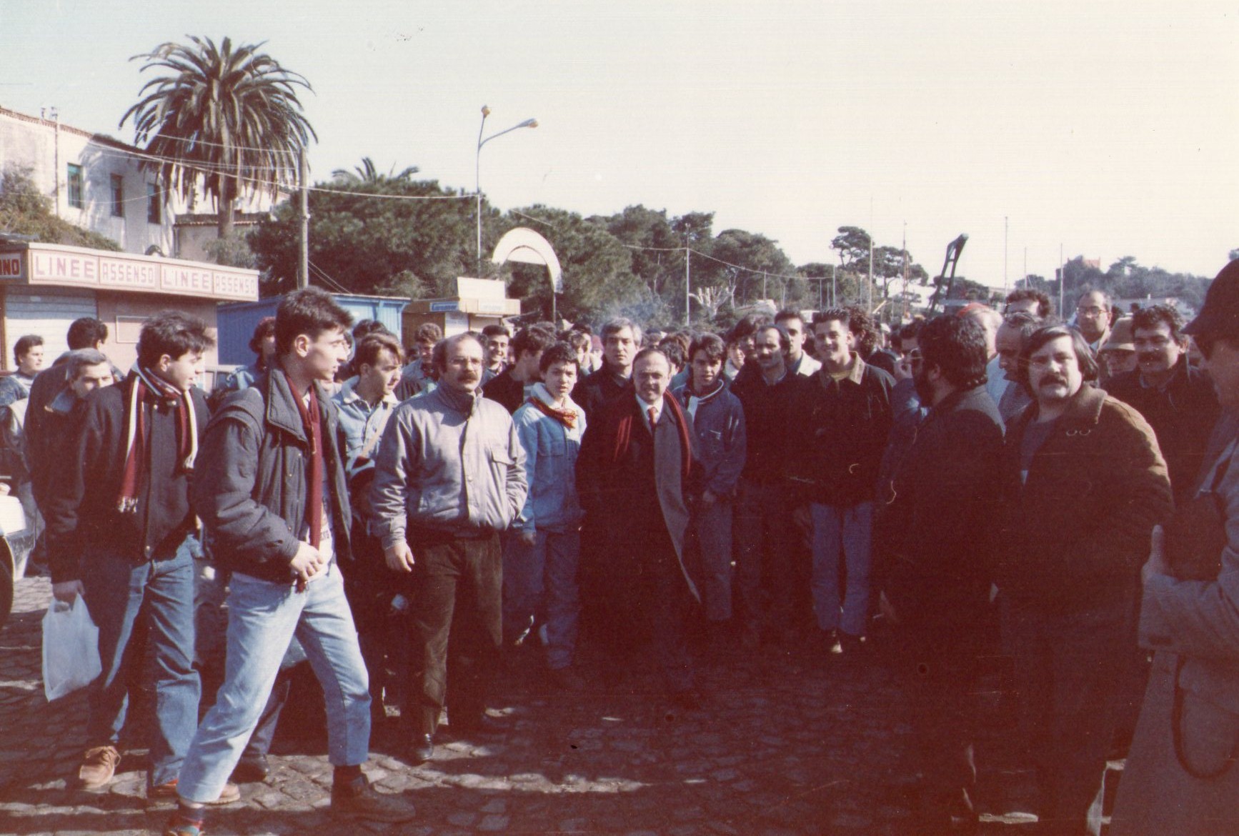 Il presidente Soglia con i tifosi al porto