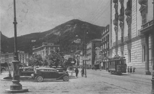 Piazza Prefettura 1932